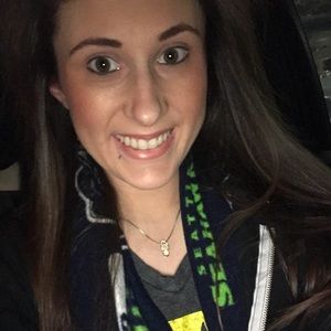 Meet your Posher, Carissa